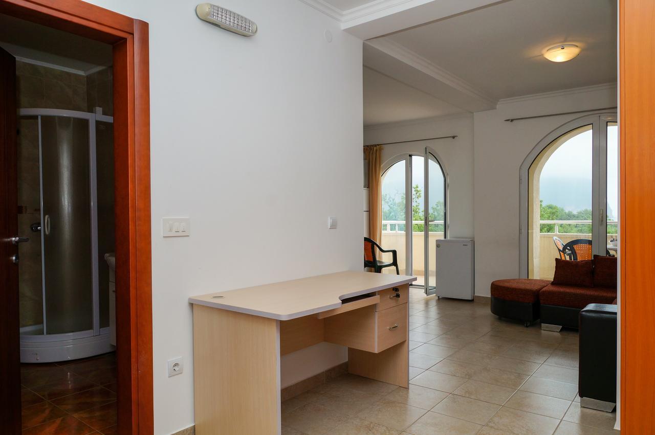 Apart Hotel Forte Roses Montenegro Ko Buljarica Petrovac Exterior photo